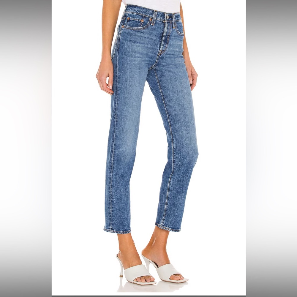 Wedgie Straight Ankle in Jive Sound